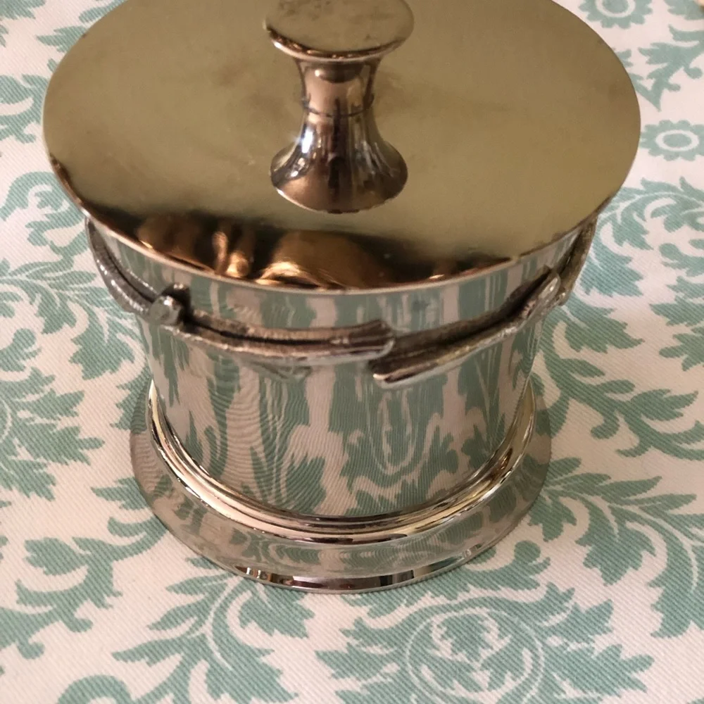 N/A great lidded